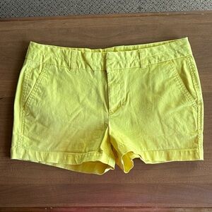 GAP Yellow Women's Khakis by GAP 3” Short